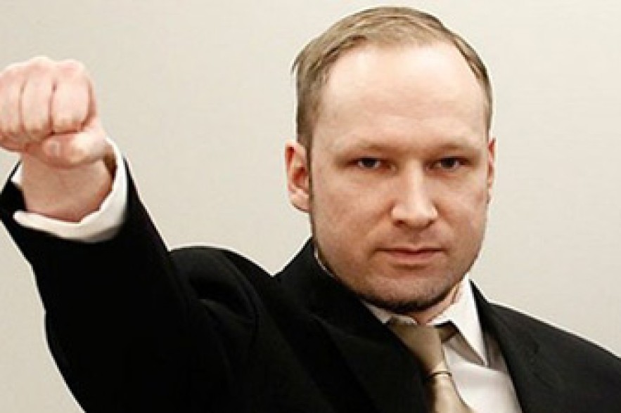 Норвежский суд приговорил террориста Брейвика к 21 году тюрьмы 