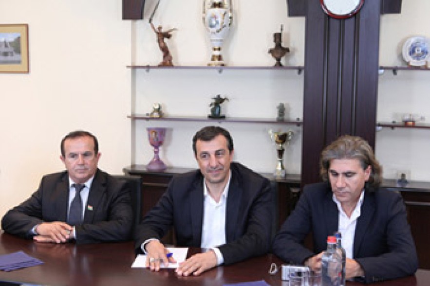 Տարոն Մարգարյանն ընդունել է Իրաքի Դոհուք քաղաքի քաղաքապետին 