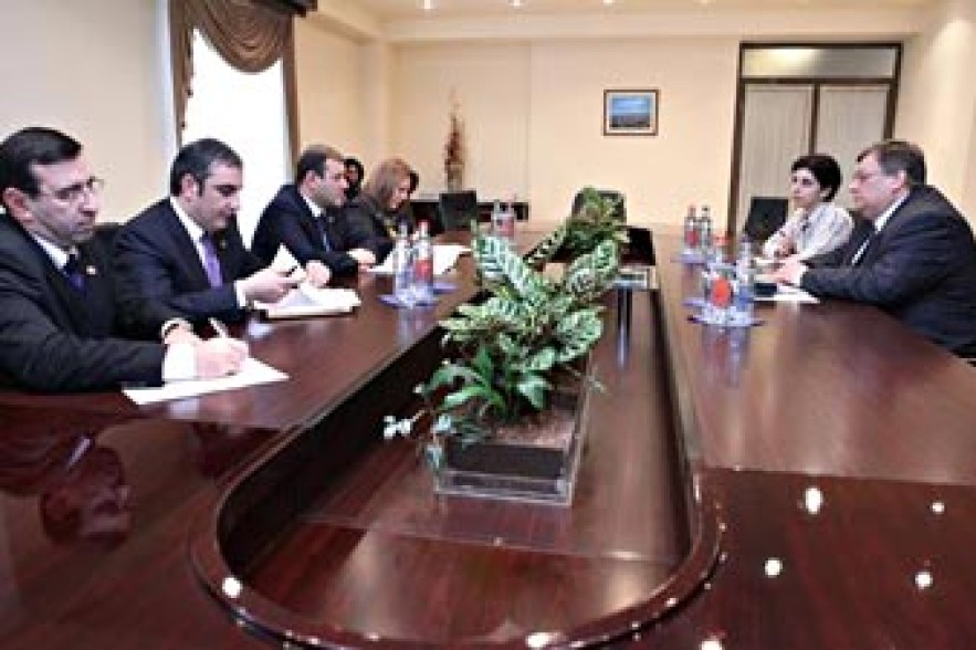 Տարոն Մարգարյանը հանդիպել է ԵԱՀԿ երևանյան գրասենյակի ղեկավարին