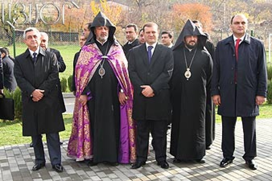 Ս. Սարգսյանն այսօր  «Այբ» կրթահամալիրում էր