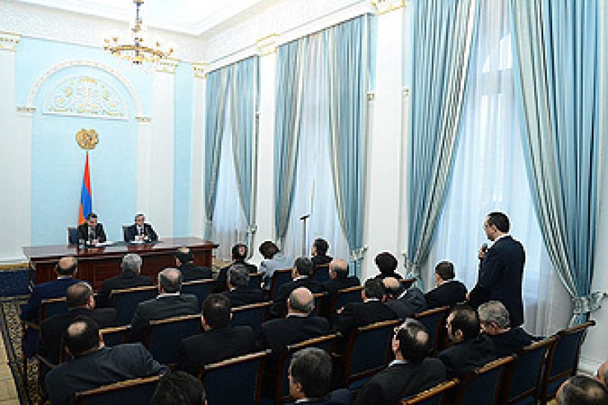 Նախագահը՝ սիրիահայ գործարարներին. Ամեն ինչ լավ է լինելու