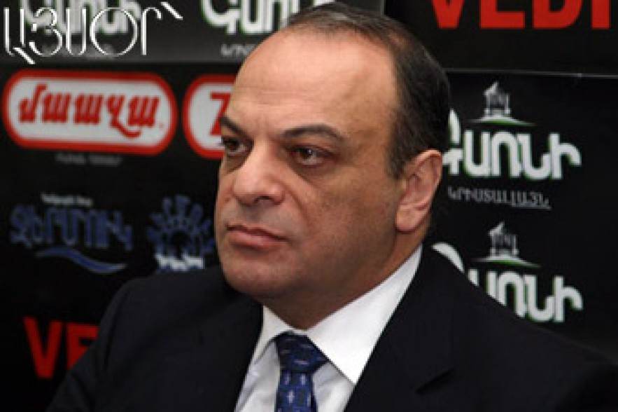 Նախագահական ընտրություններում առաջադրվում է նաև Արման Մելիքյանը