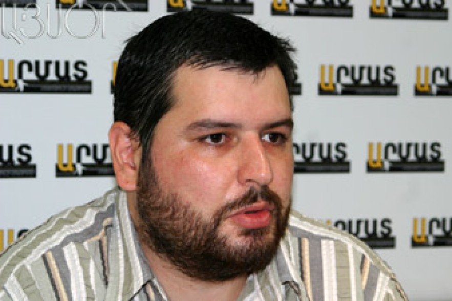 Эксперт: Новое поколение журналистов должно правильно работать с источникам