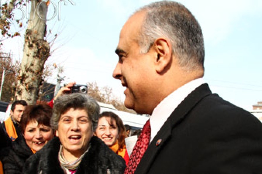 Րաֆֆի Հովհաննիսյան. Պետությունը պետք է կանգնած լինի գյուղացու կողքին