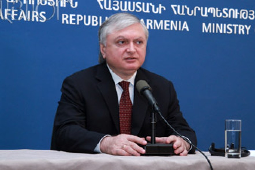 Глава МИД Армении Э.Налбандян принял Саймона Фрейзера
