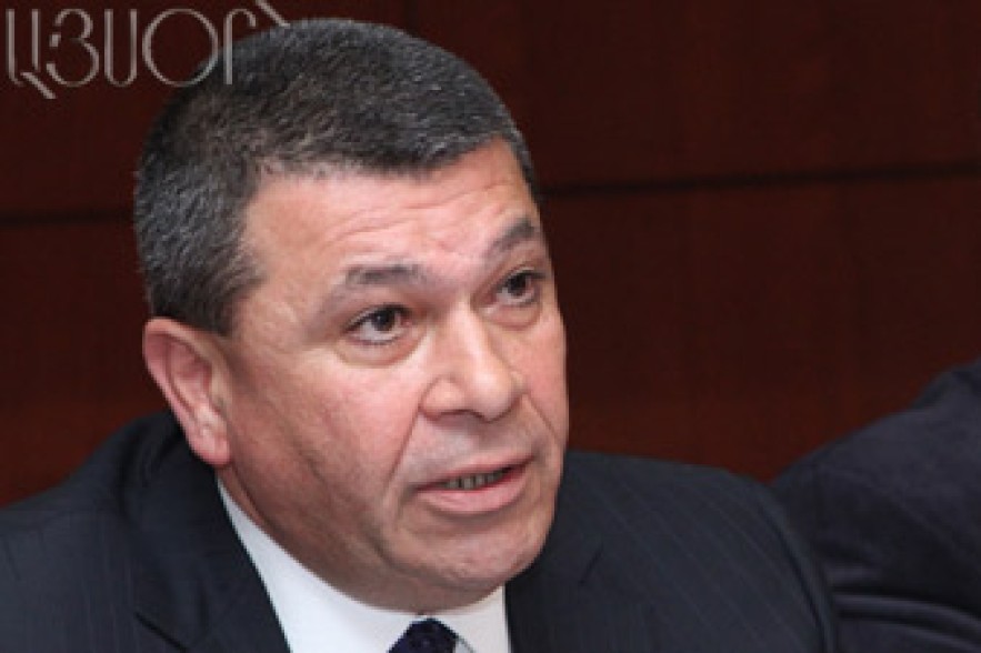 Police chief visits Raffi Hovannisian 