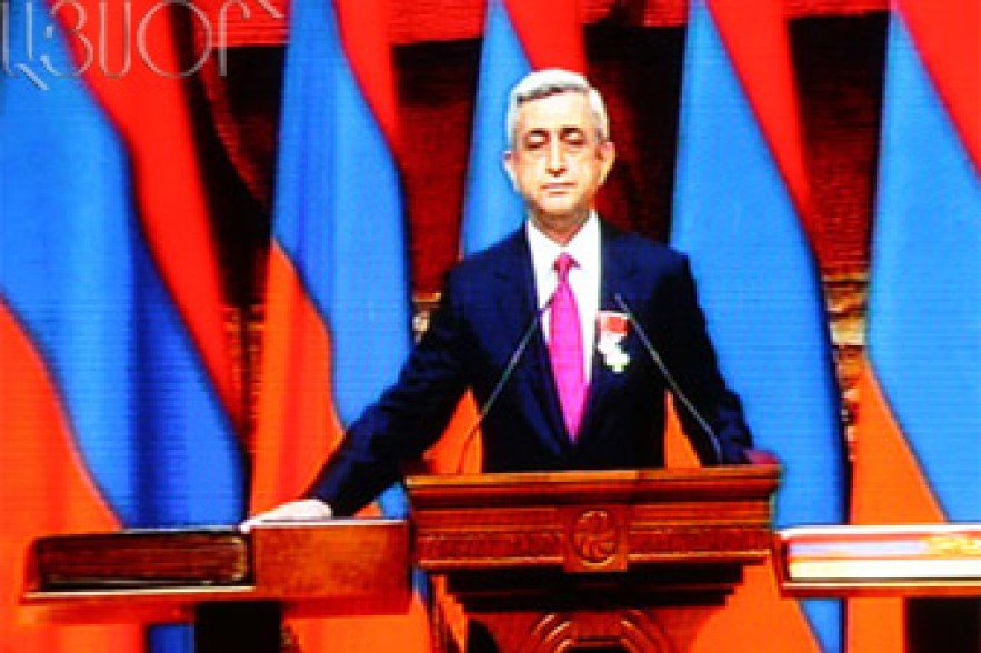 Armenian President takes oath of office 