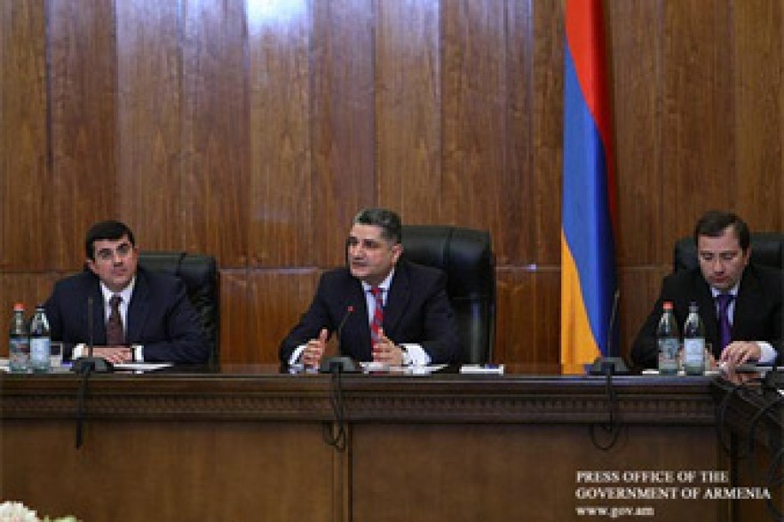 Տիգրան Սարգսյանն ու ԼՂՀ վարչապետը քննարկել են կենսաթոշակային բարեփոխումները