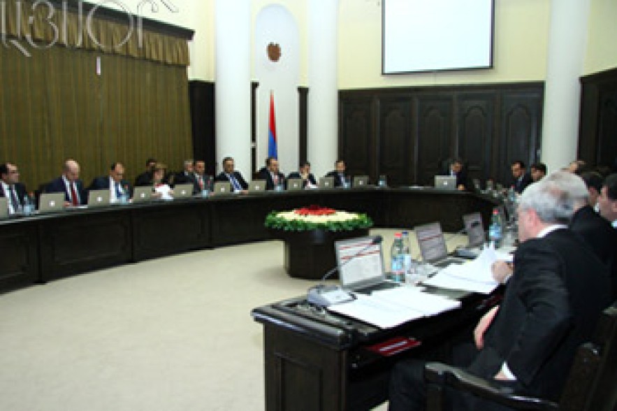 Աշխատանքի և սոցիալական հարցերի աշխատակազմի մեքենան կօտարվի