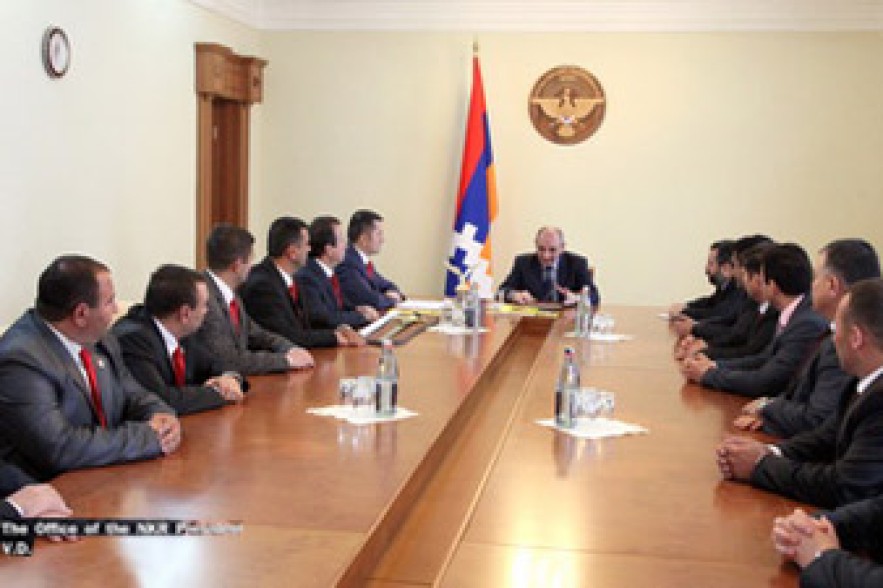 Բակո Սահակյանն ընդունել է «Հայոց արծիվներին»