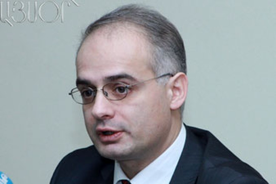 Զուրաբյանը դիմել է ոստիկանապետին. Ոստիկանությունը բռնությունների է դիմել