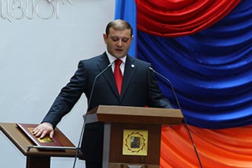 Yerevan Mayor officially assumes office 