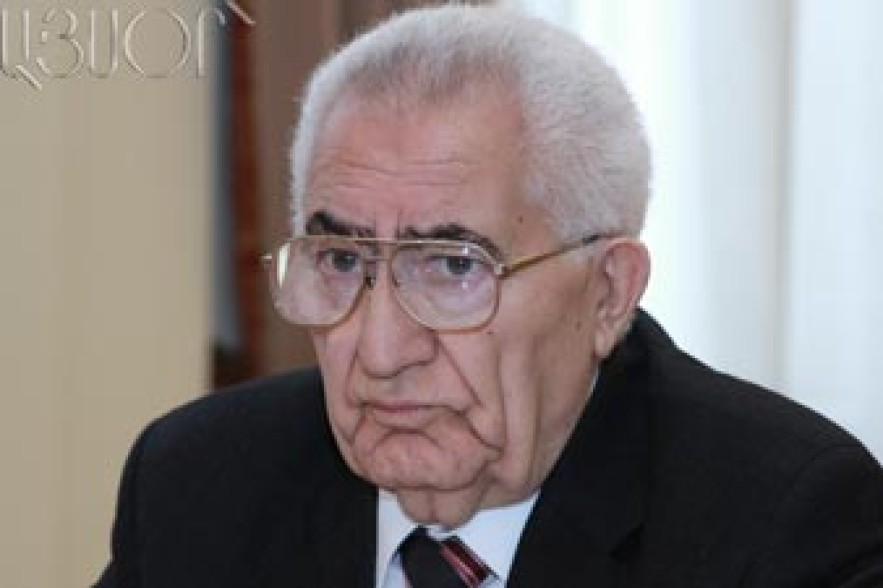 В.Мовсисян представил меры по сохранению биоразнообразия озера Севан