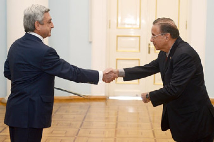 Brazilian ambassador presents credentials to Serzh Sargsyan 