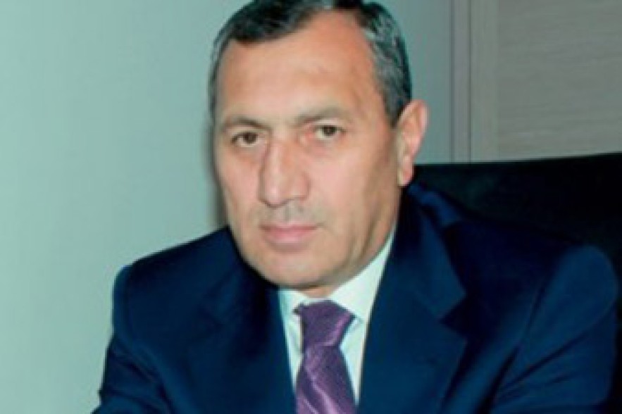 Terterian introduces new governor to Syunik administration staff 