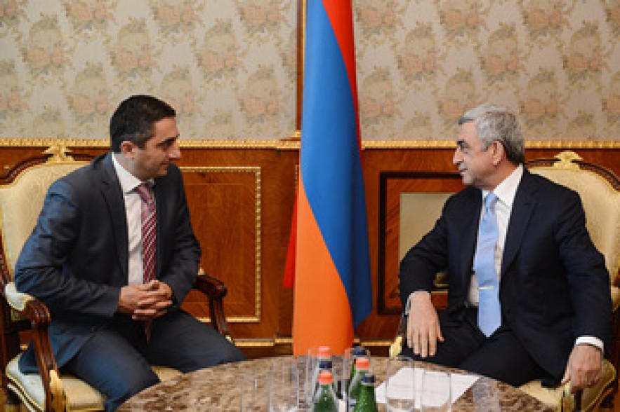 Serzh Sargsyan receives Vladimir Khundadze 
