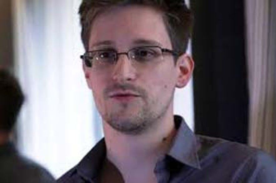 Snowden should address Russian migration service for asylum – Lavrov
