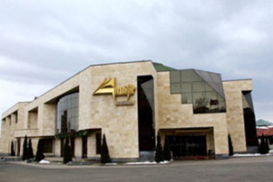 «Հարսնաքար» ռեստորանի մոտ օձ են գտել