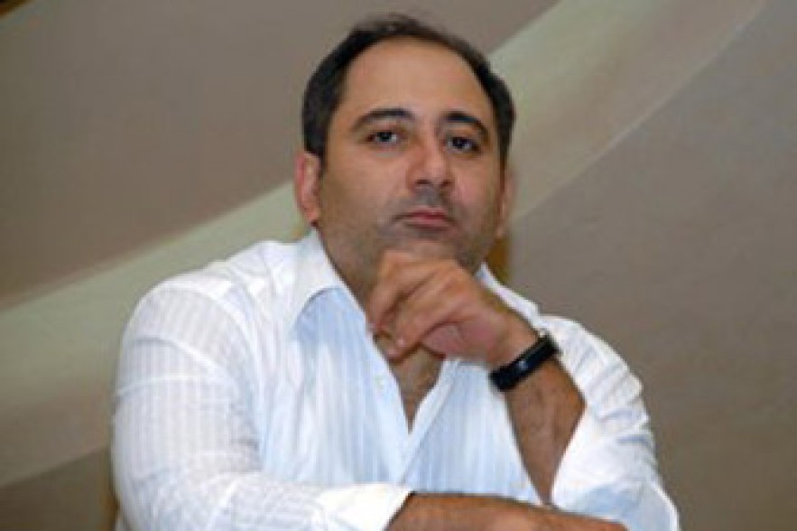 Mark Saghatelian hospitalized: Doctors struggle to save his life