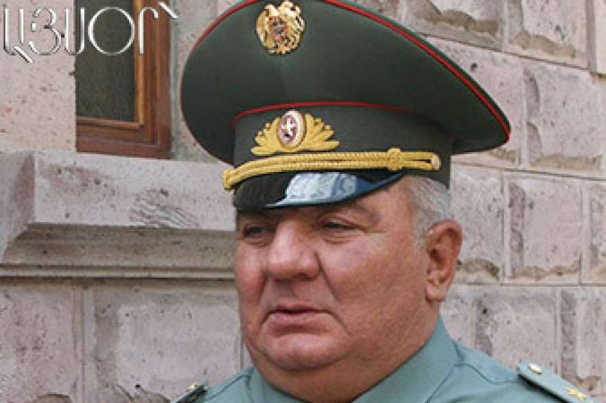 Срок службы главы ГШ ВС Армении продлен на четыре года
