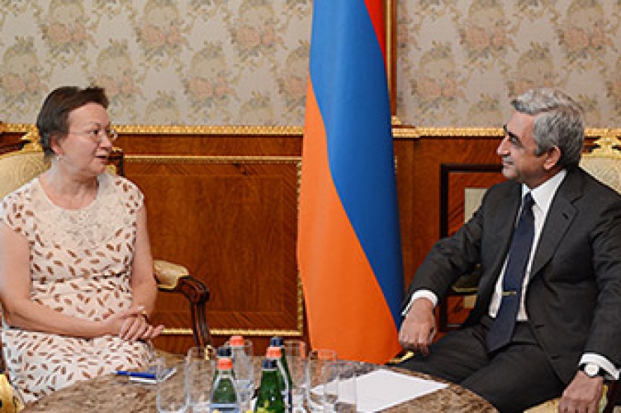 Նախագահ Սարգսյանն ընդունել է Հայաստանում Ռումինիայի դեսպանին