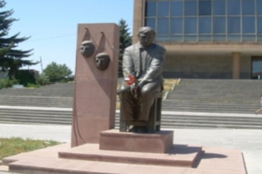 Մհեր Մկրտչյանի տուն-թագարանի տնօրենը հերքում է հոսանքի անջատման մասին լուրը