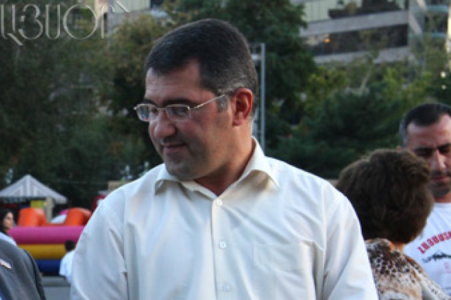 Արմեն Մարտիրոսյան. Առանց ՀՀ քաղաքացու` եռագույնը ոչինչ է