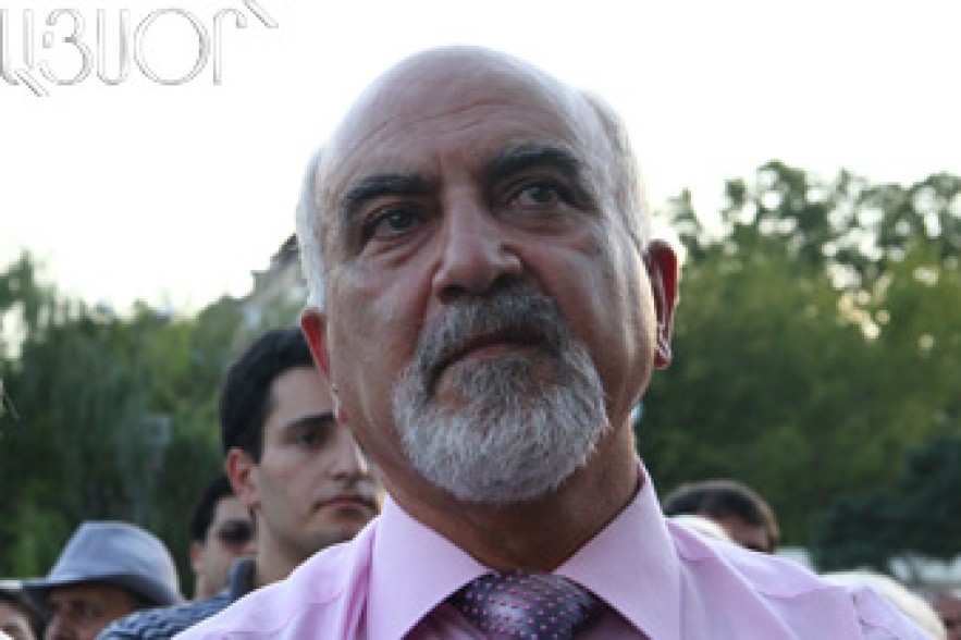 Պարույր Հայրիկյան. Ասենք` մի ապուշ ասել է, որ այս օրը անկախության օրն է