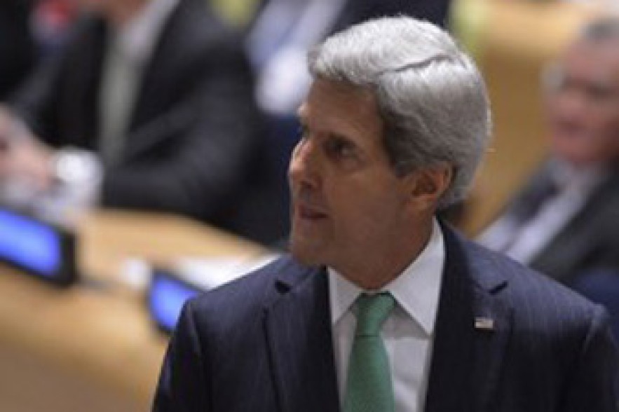 Госсекретарь США не исключил скорого снятия санкций с Ирана 