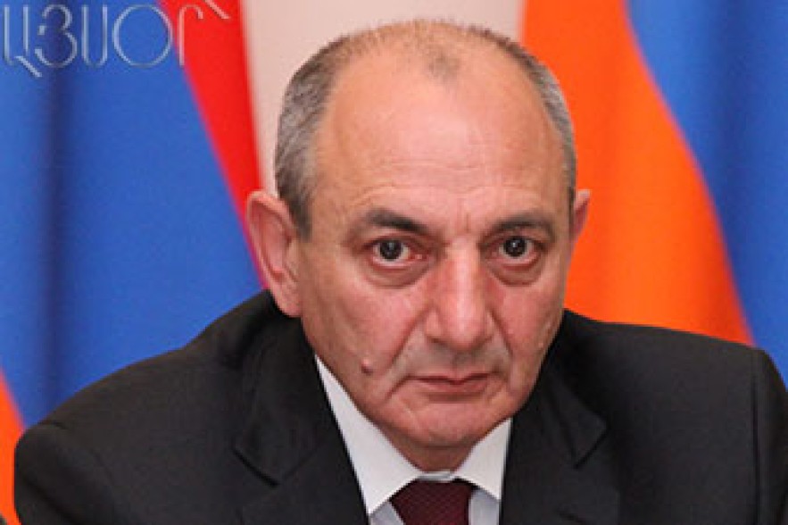 Բակո Սահակյանը ԼՂՀ վաստակավոր մանկավարժի կոչում է շնորհել 3 ուսուցչի