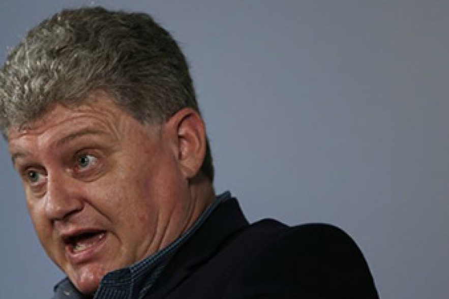 Отец Эдварда Сноудена поблагодарил Россию за защиту сына