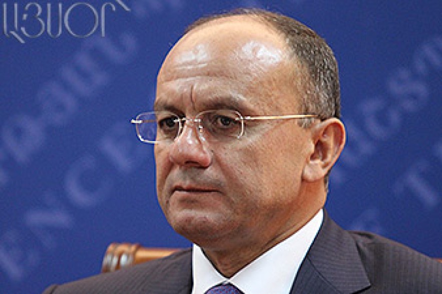 Armenian defense minister travels to Belgium   