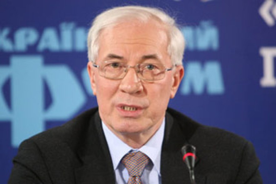 Н.Азаров: Украина за три года переплатила за российский газ $20 млрд.