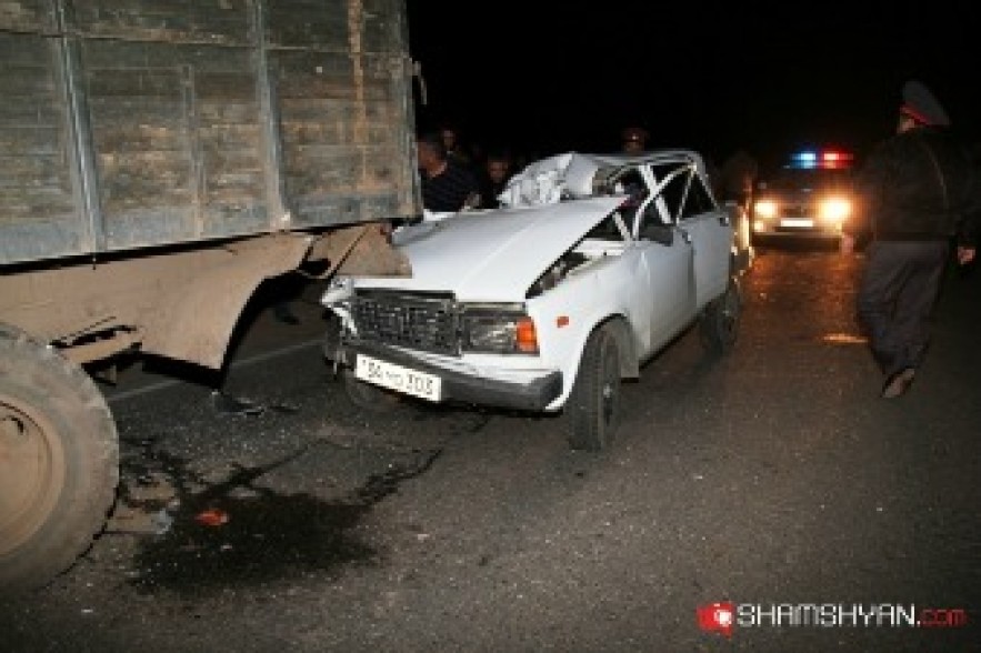 3 զոհ, 4 վիրավոր. Խոշոր ավտովթար՝ Ապարանի ճանապարհին