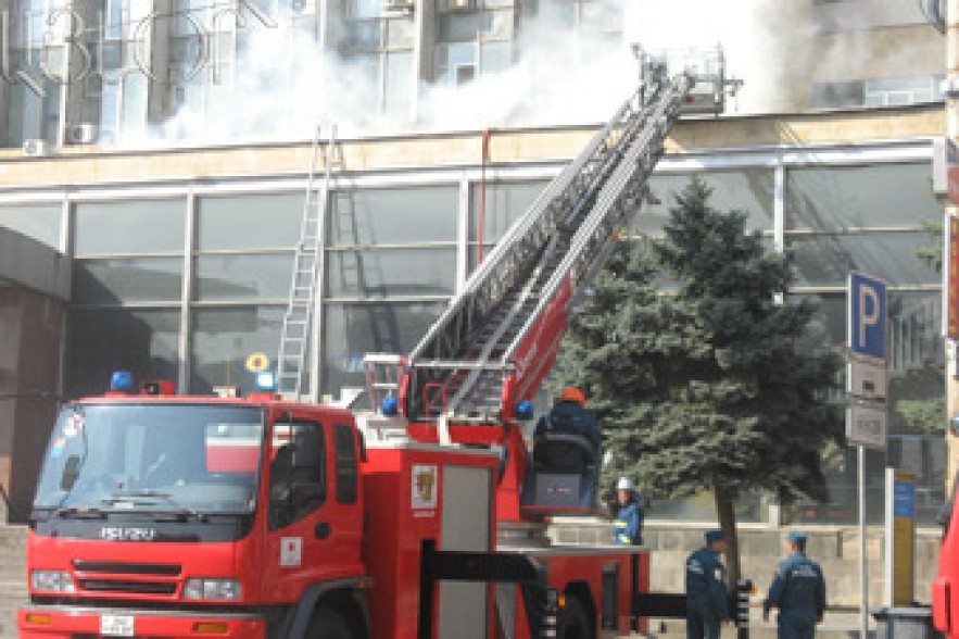 «Երկրաշարժ, փլուզում, փոշի ու վիրավորներ»՝ Երևանի կենտրոնում (Տեսանյութ)