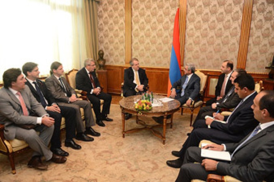 Սերժ Սարգսյանն ընդունել է Չարլզ Թանոքին և Ռիշարդ Չարնեցկուն