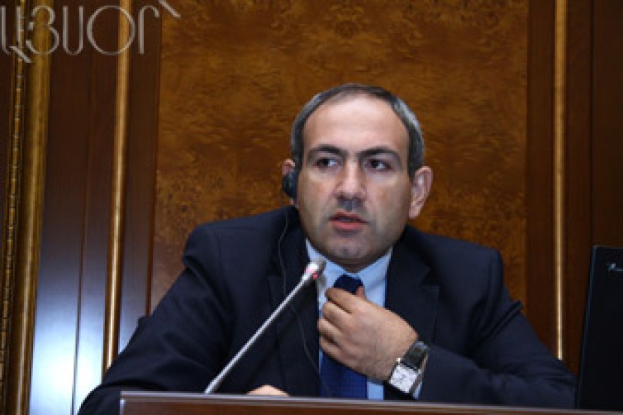 Ն. Փաշինյանը՝ Ի. Զաքարյանին. Էն կաբելն ի՞նչ եղավ, էսօր բերե՞լ եք 