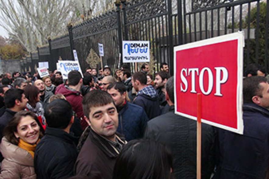 Protesters threaten to block Bagramian Avenue 