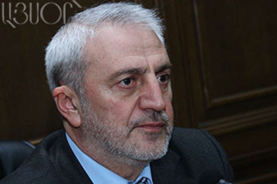 Opposition deputies meet with protesters 