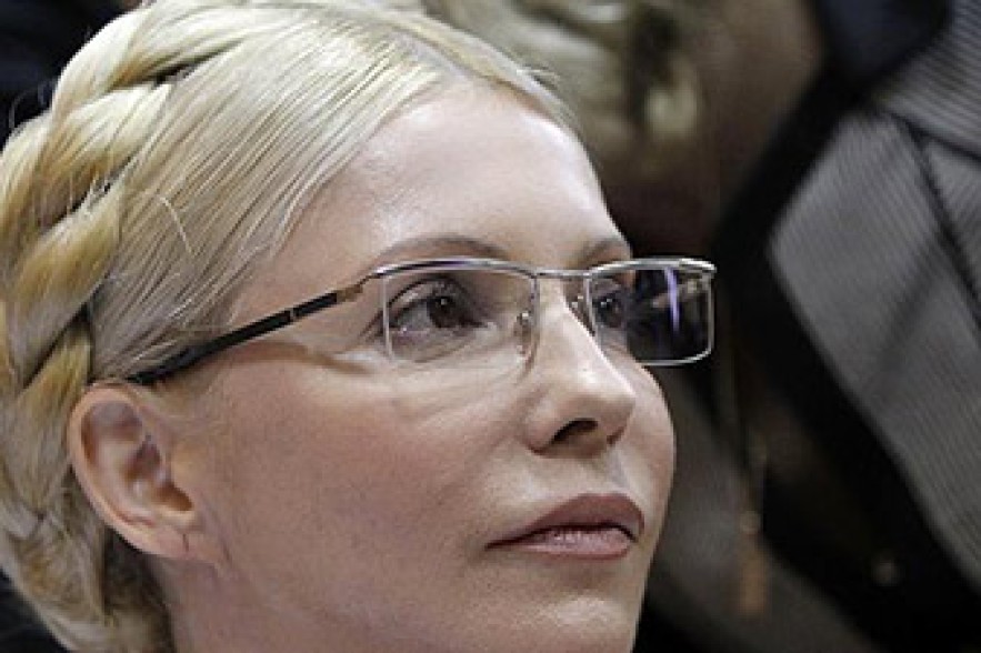 Jailed opposition leader Tymoshenko ends hunger strike