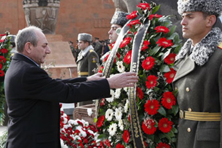 NKR president pays tribute to memory of Spitak earthquake victims 