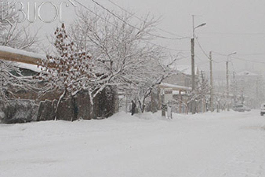 Temperatures to drop 2-4 degrees Saturday night 