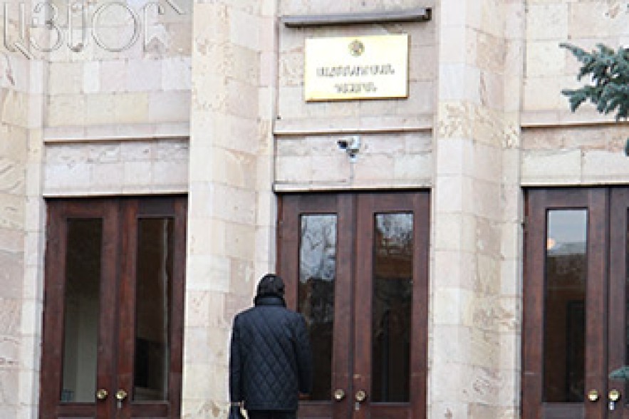 Ընդդեմ կենսաթոշակային համակարգի. Խմբակցությունների դիմումը հանձնվել է ՍԴ-ին
