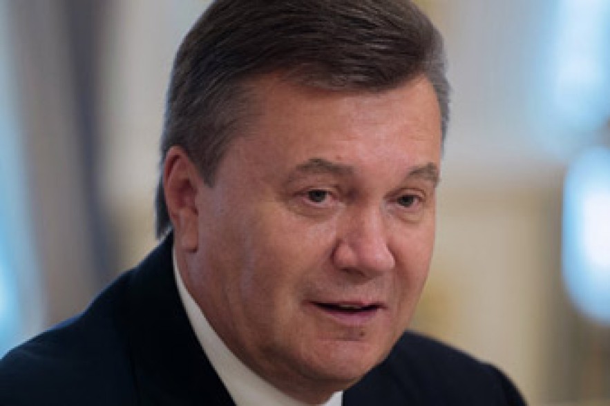 Янукович: Украине начала преодолевать политический кризис 