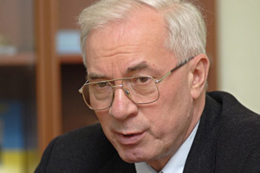 Азаров: Цена на газ для промышленности Украины будет снижаться постепенно