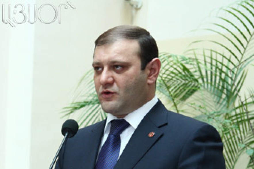 Քաղաքապետի պաշտպանության ժամանակ տեղի ունեցածն ուսումնասիրվում է