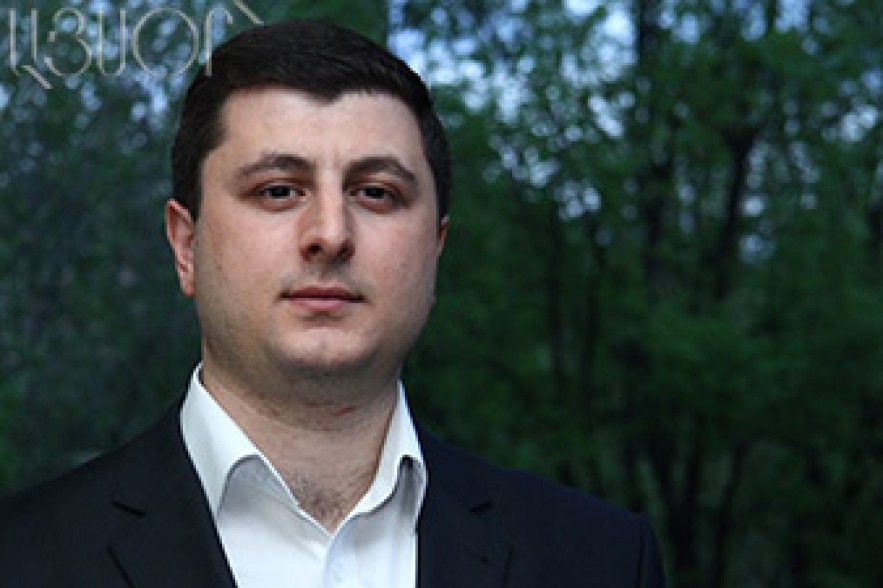 Блог эксперта: Назарбаев старается подороже продать России свое «добро»