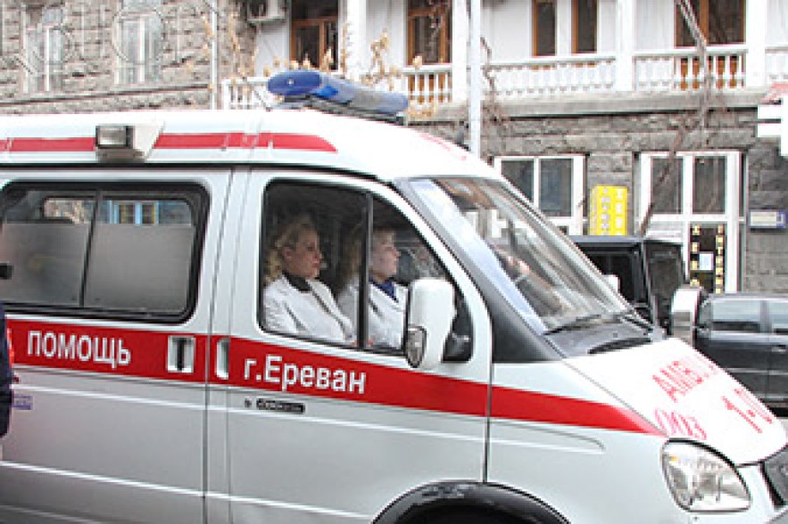 Ambulance service receives 6,851 calls in first days of 2014 