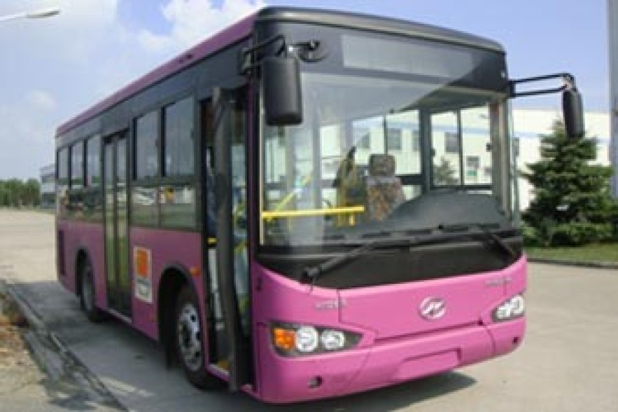 Passenger hospitalized in Yerevan after bus driver brakes suddenly 