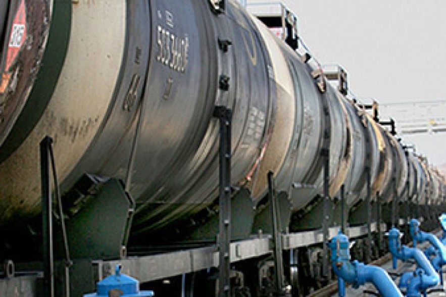 В 2013 году экспорт нефти из Азербайджана вновь сократился   